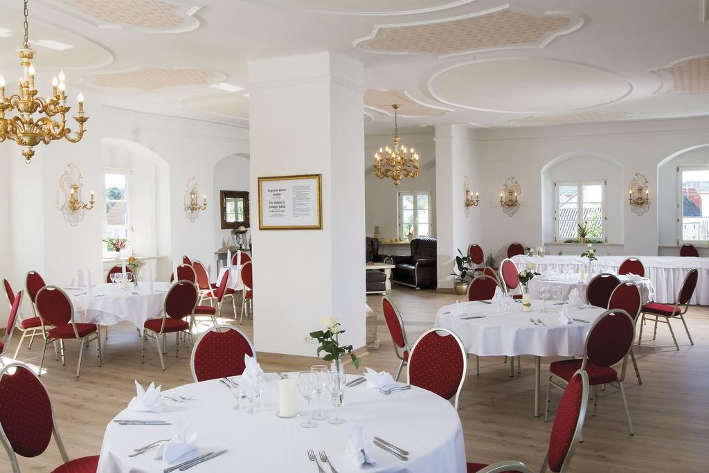 Hotel Zum Schloessle Finningen ภายนอก รูปภาพ