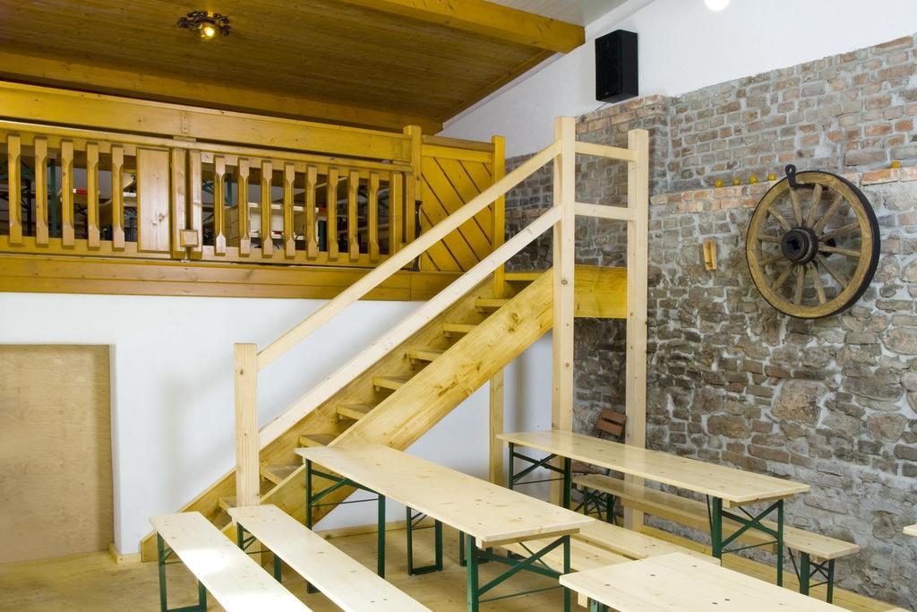 Hotel Zum Schloessle Finningen ภายนอก รูปภาพ