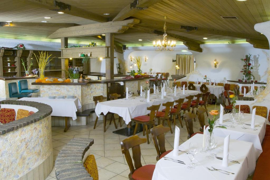 Hotel Zum Schloessle Finningen ภายนอก รูปภาพ